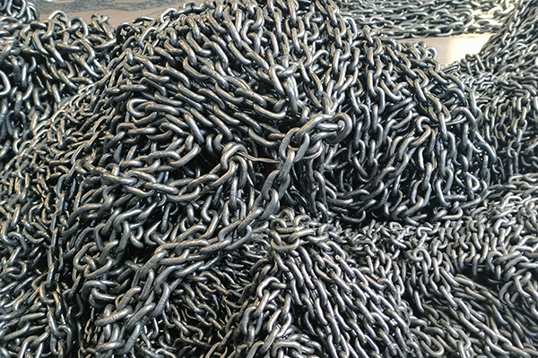 破斷檢驗(yàn)后的起重鏈條 破斷檢驗(yàn)后的起重鏈條